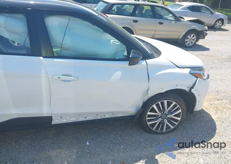 2024 Nissan Kicks Sv Xtronic Cvt из США, поврежденный, VIN 3N1CP5CV6RL559214